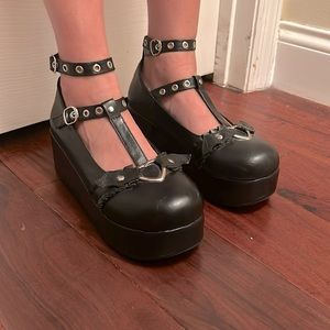 Celnepho Mary Jane Platforms Size 9.5